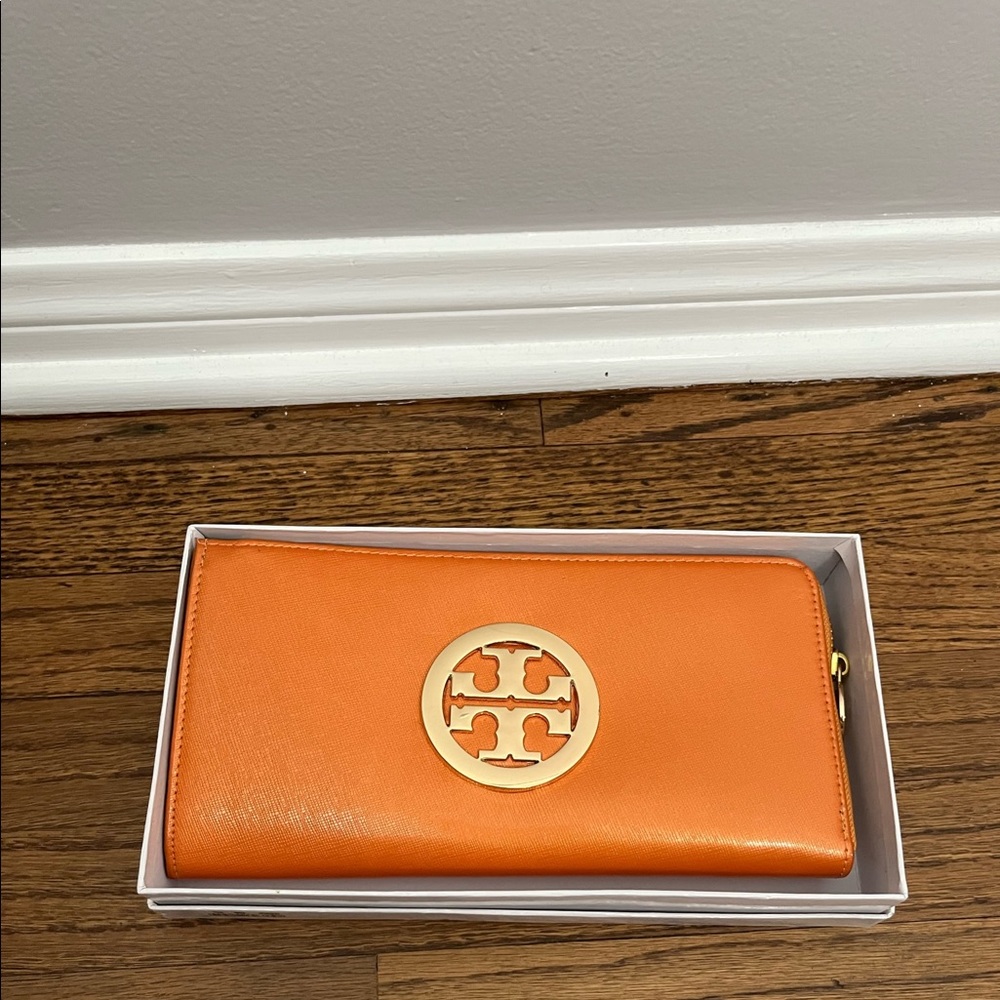 Tory Burch Wallet